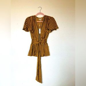 NWT women size S max studio’s yellow belted shirt blouse top